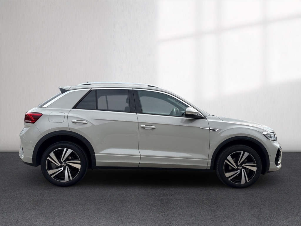 Fahrzeugabbildung Volkswagen T-Roc R-Line 1.5 TSI DSG IQ.Drive LED SHZ EasyOpen DigiCock