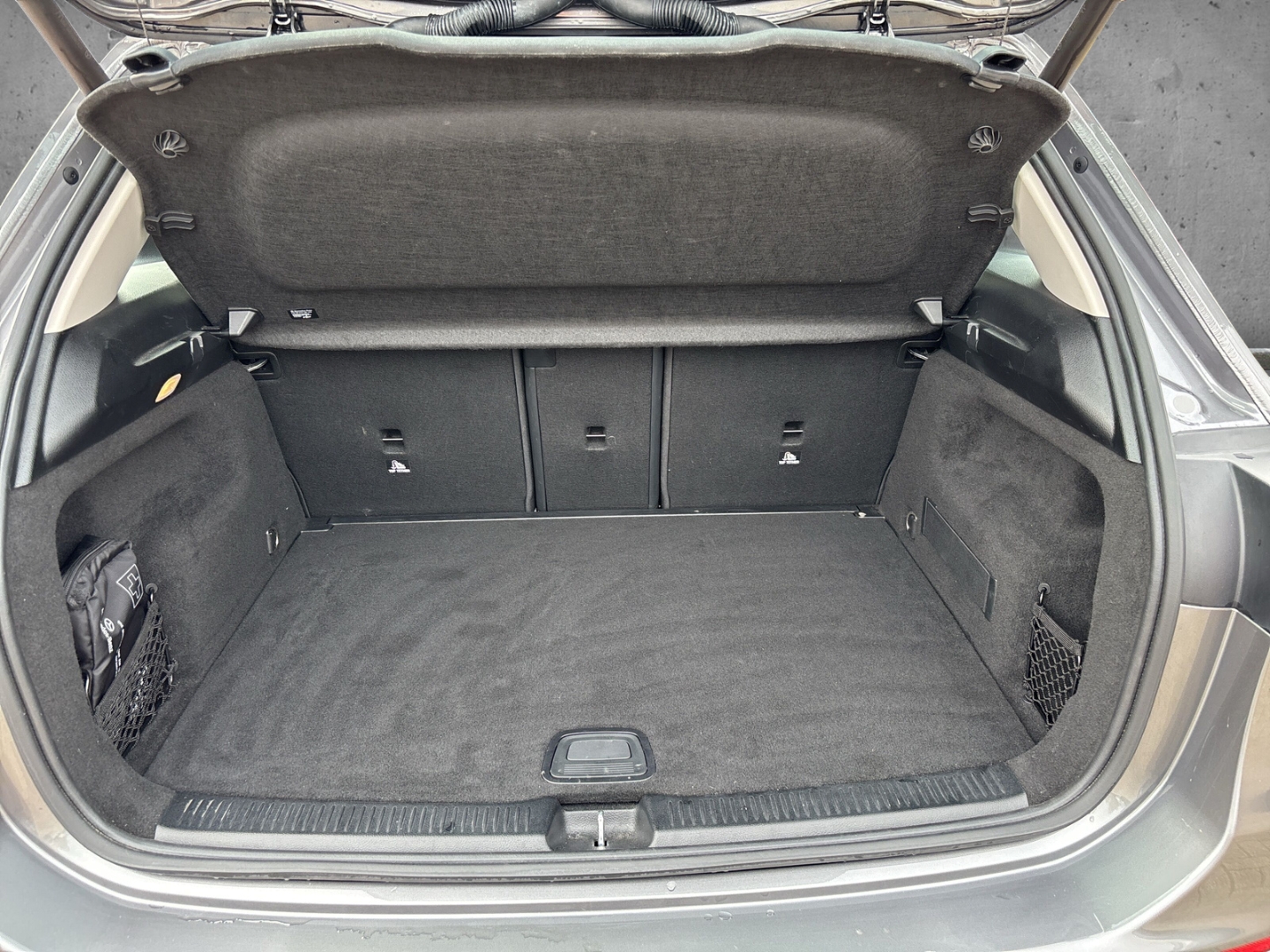 Fahrzeugabbildung Mercedes-Benz B 180 1.4Auto Advanced mHEV NAVI+SHZ+AHK+Tempo