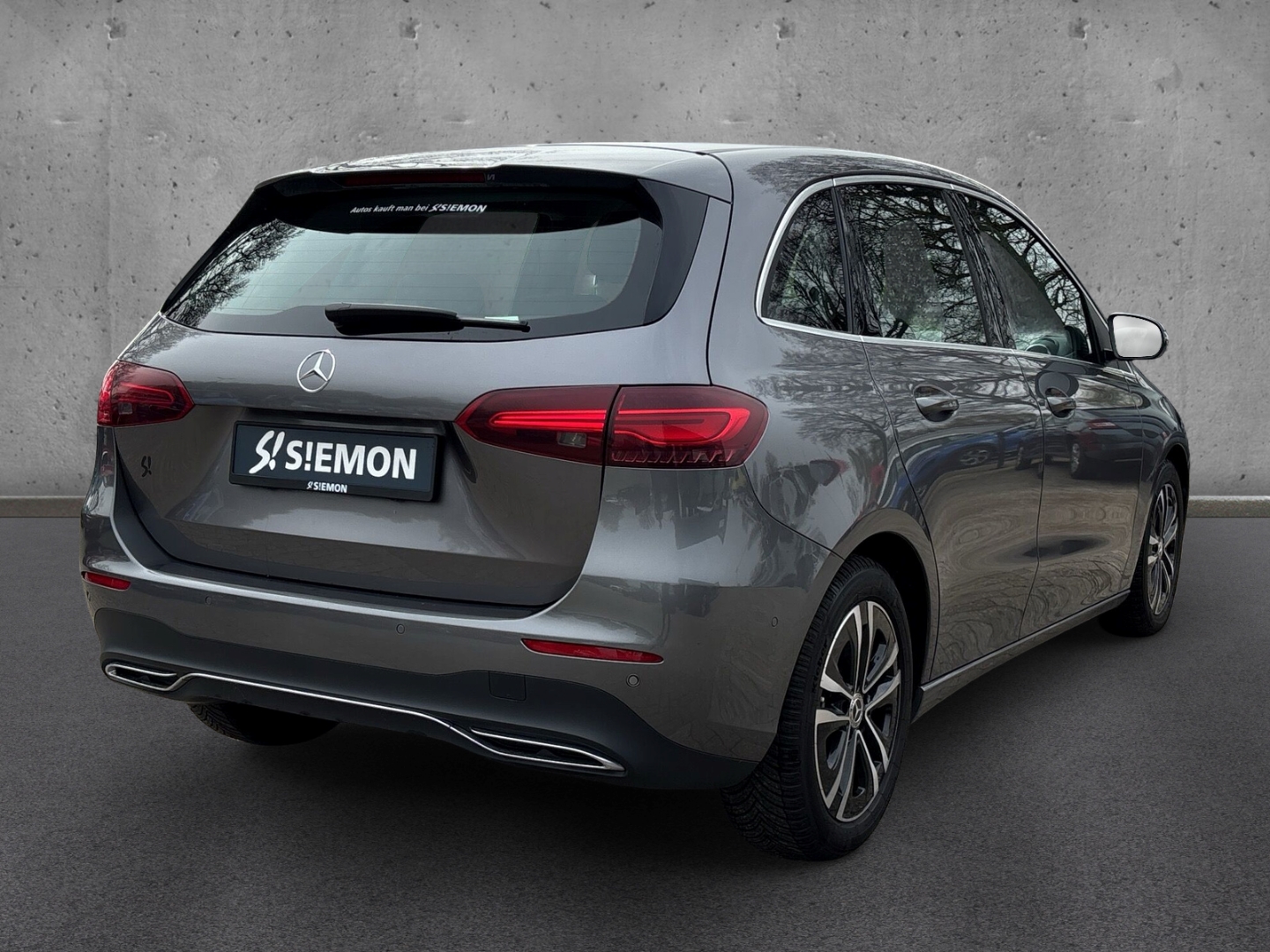 Fahrzeugabbildung Mercedes-Benz B 180 1.4Auto Advanced mHEV NAVI+SHZ+AHK+Tempo