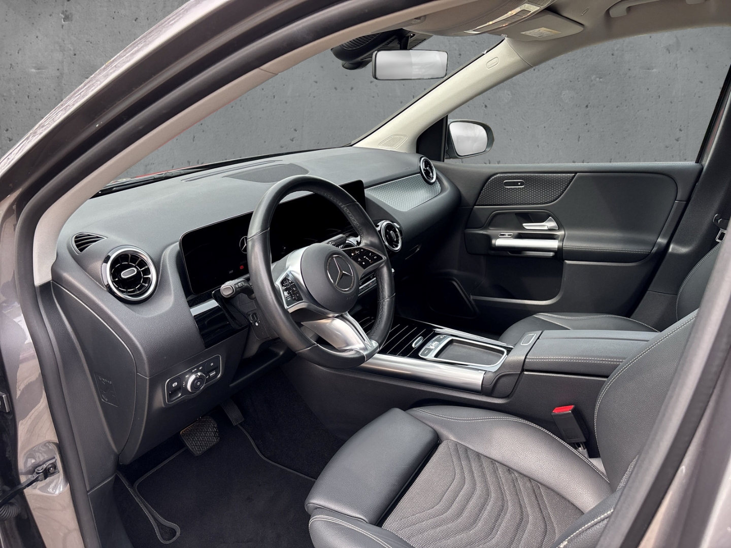 Fahrzeugabbildung Mercedes-Benz B 180 1.4Auto Advanced mHEV NAVI+SHZ+AHK+Tempo