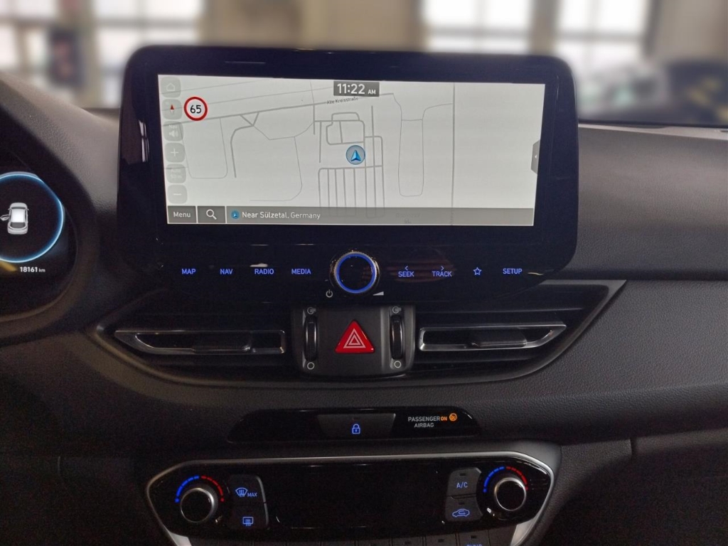 Fahrzeugabbildung Hyundai i30 FL 5trg 1.0 T-GDI DCT Advantage Navi Digitales Cockpit LED Apple CarPlay Android Auto
