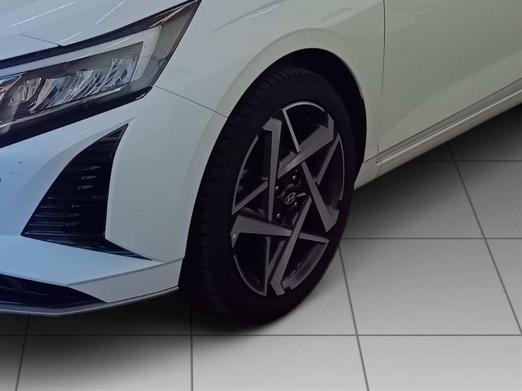 Fahrzeugabbildung Hyundai i20 FL 1.0 T-GDI 7-DCT MY25 Prime Navi Bose LED Keyless Rückfahrkam. PDCv+h