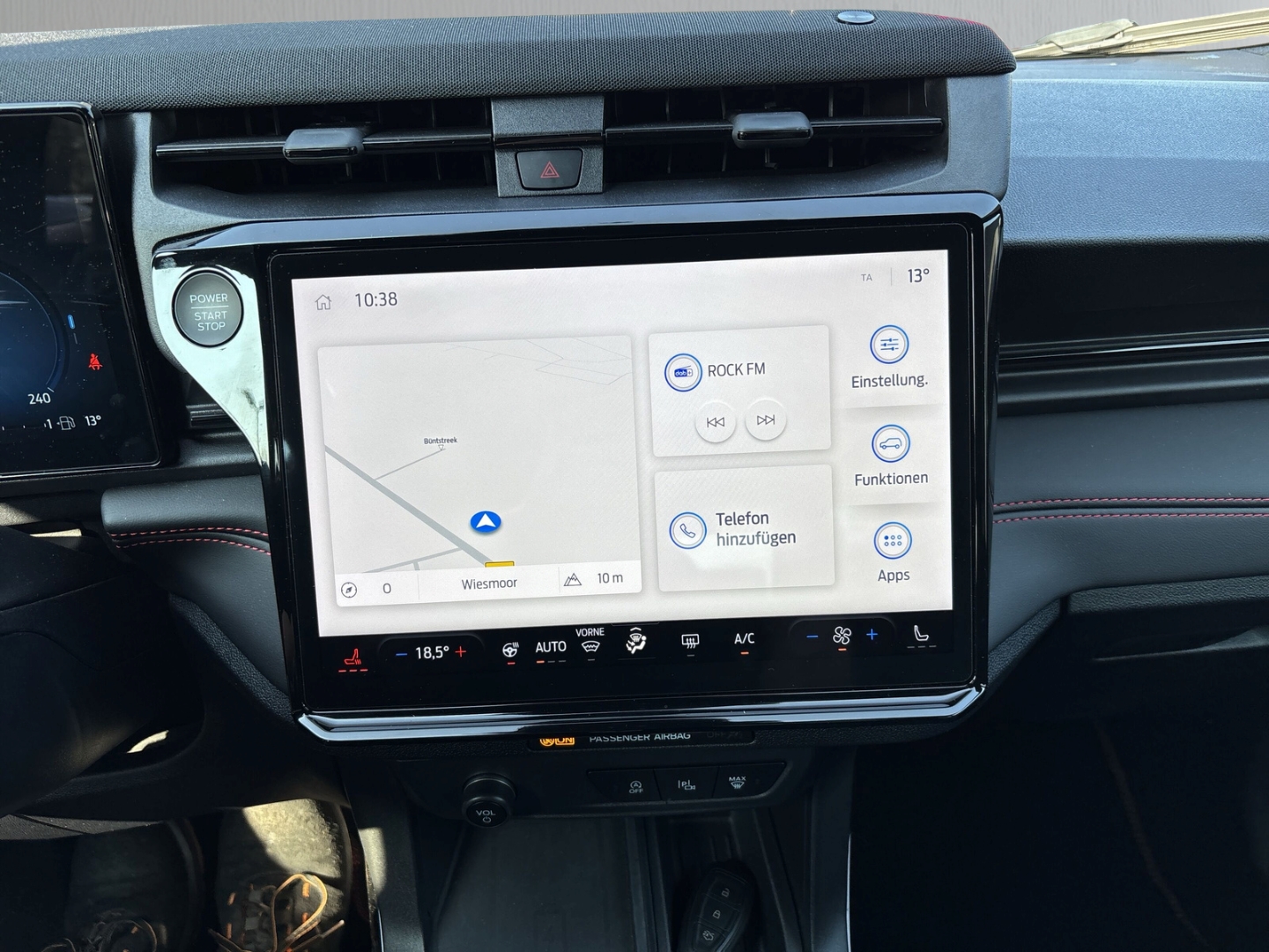 Fahrzeugabbildung Ford Puma 1.0 EcoBoost ST-Line X LED Navi WinterP Tei