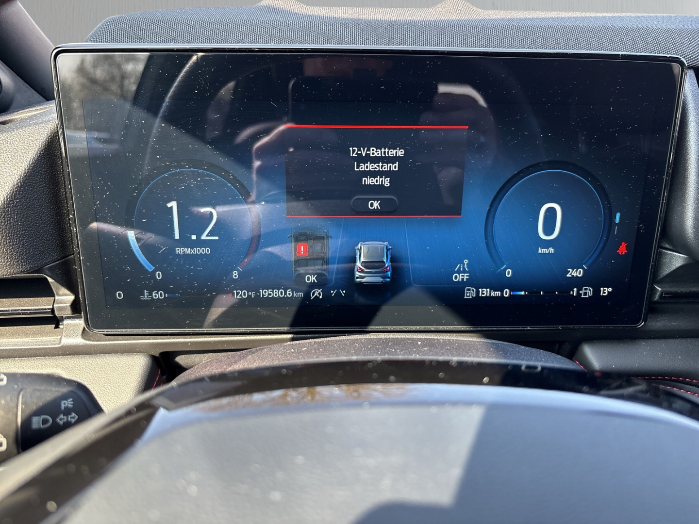 Fahrzeugabbildung Ford Puma 1.0 EcoBoost ST-Line X LED Navi WinterP Tei