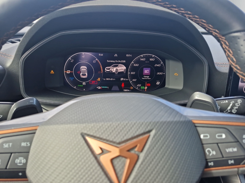 Fahrzeugabbildung CUPRA Formentor 1.4 TSI e-Hybrid LED SHZ NAVI PDC Beat Digitales Cockpit ACC Apple CarPlay