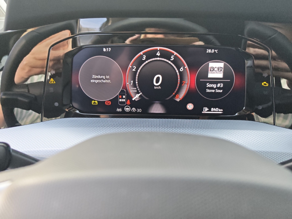 Fahrzeugabbildung Volkswagen Golf 1.5 TSI Life Goal AHK LED+ Navi ACC SHZ LHZ