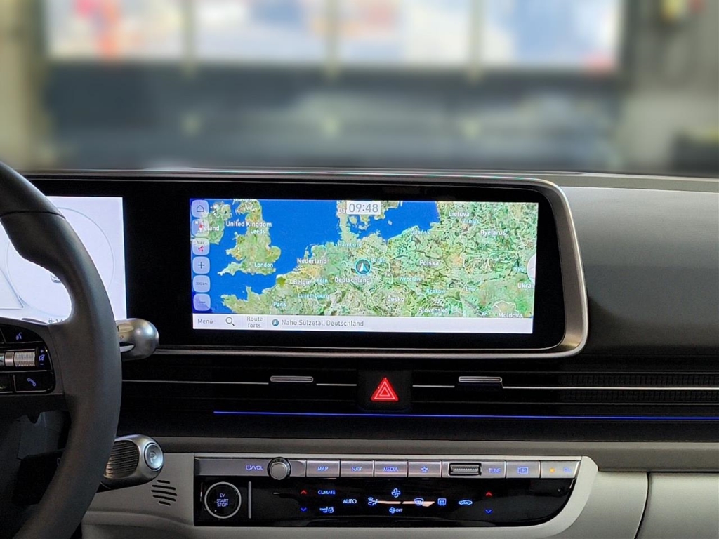 Fahrzeugabbildung Hyundai IONIQ 6 77,4kWh 2WD UNIQ Digi-Spiegel 20LM Schiebedach HUD Navi Digitales Cockpit