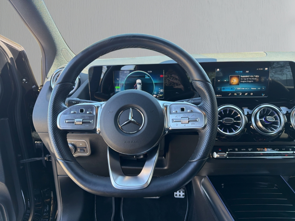 Fahrzeugabbildung Mercedes-Benz B 250 e Edition AMG Exterieur R-Kamera SHZ Tempomat