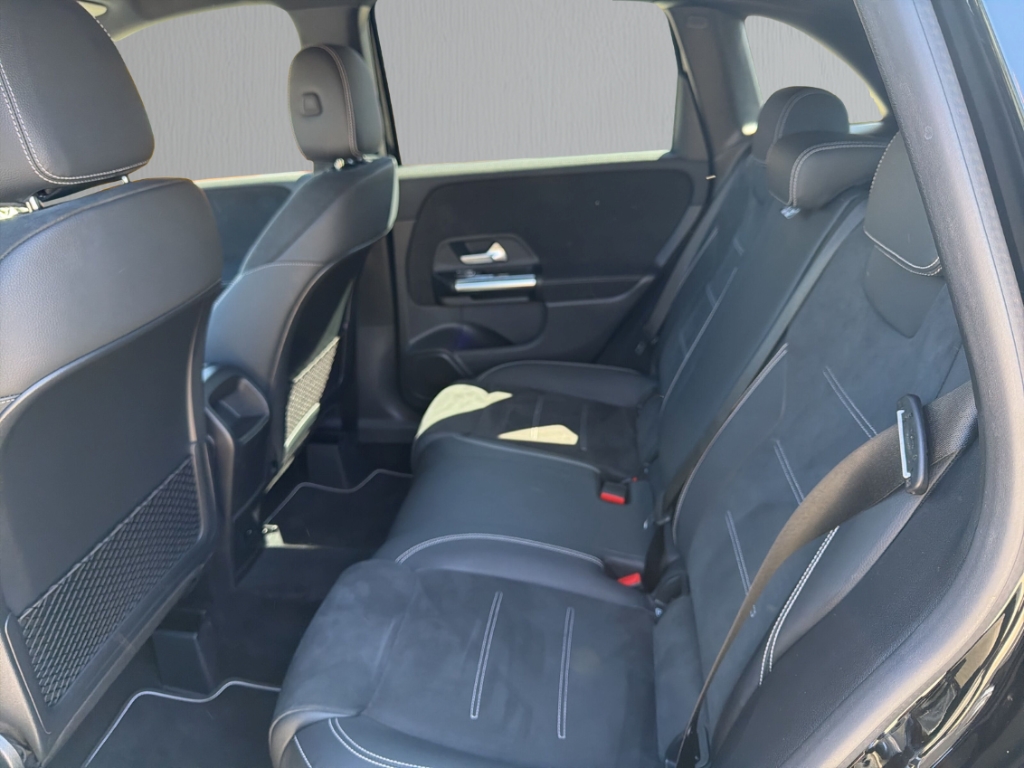 Fahrzeugabbildung Mercedes-Benz B 250 e Edition AMG Exterieur R-Kamera SHZ Tempomat