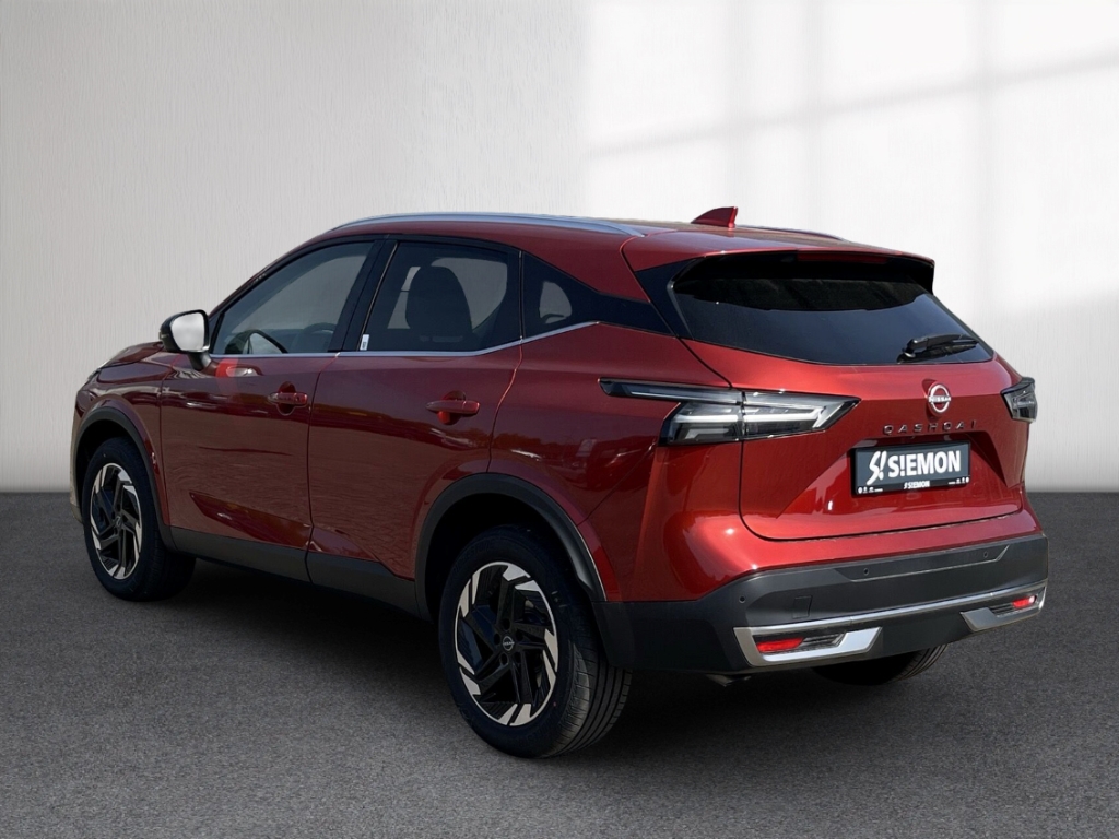 Fahrzeugabbildung Nissan Qashqai 1,3 DIG-T MEHV 158 XTRO N-Connecta LED WINTER LM18 RFK