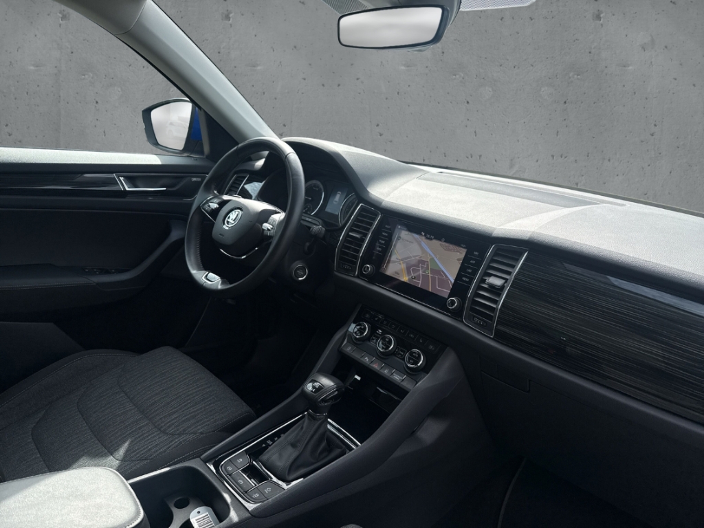 Fahrzeugabbildung SKODA Kodiaq 2.0 TDI Style 4x4 AHK LED NAVI PDC PANO Canto El. Digitales Cockpit