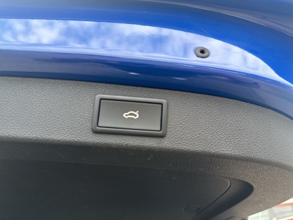 Fahrzeugabbildung SKODA Kodiaq 2.0 TDI Style 4x4 AHK LED NAVI PDC PANO Canto El. Digitales Cockpit