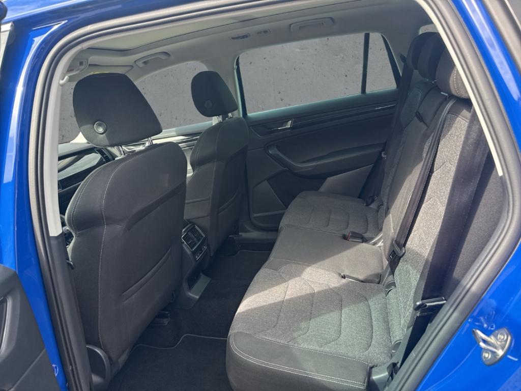 Fahrzeugabbildung SKODA Kodiaq 2.0 TDI Style 4x4 AHK LED NAVI PDC PANO Canto El. Digitales Cockpit