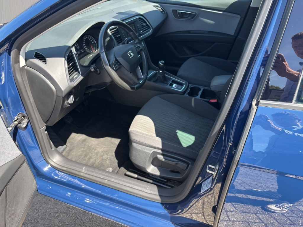 Fahrzeugabbildung SEAT Leon 1.2 TSI Style Winterpaket Bluetooth