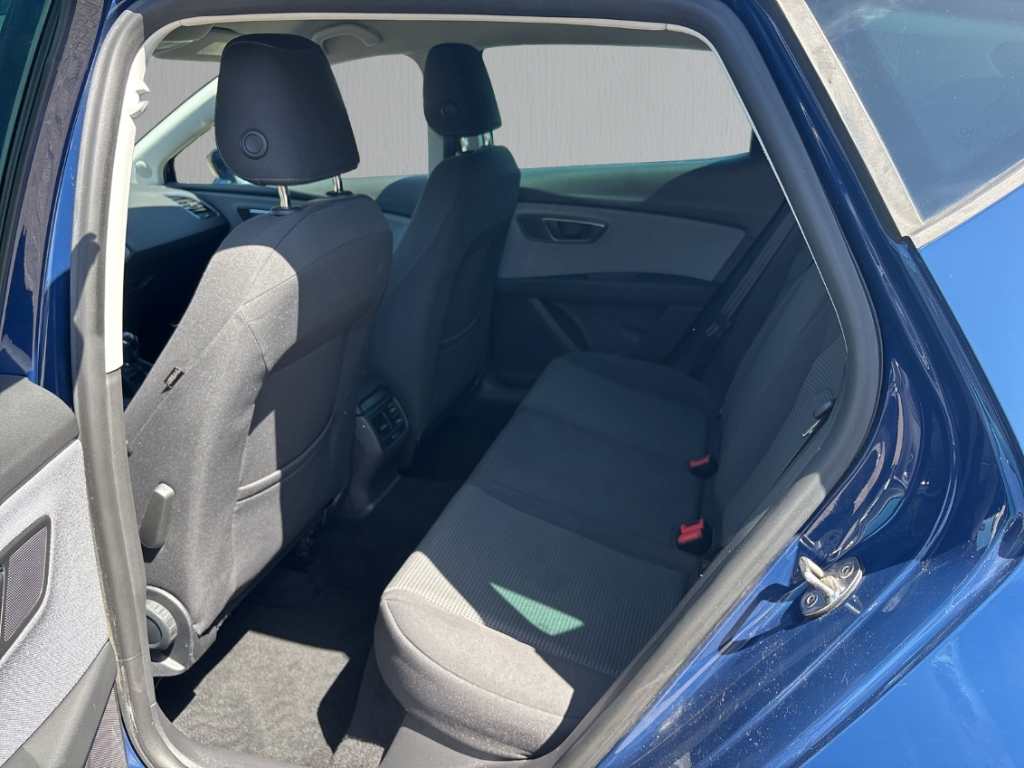 Fahrzeugabbildung SEAT Leon 1.2 TSI Style Winterpaket Bluetooth
