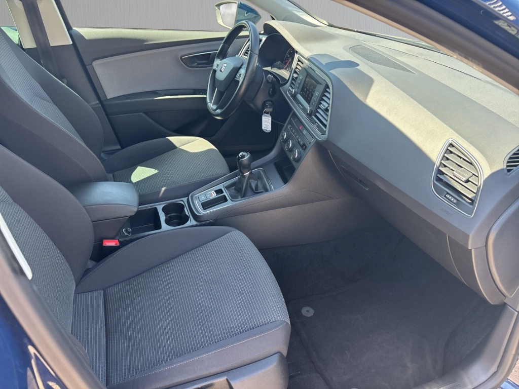 Fahrzeugabbildung SEAT Leon 1.2 TSI Style Winterpaket Bluetooth