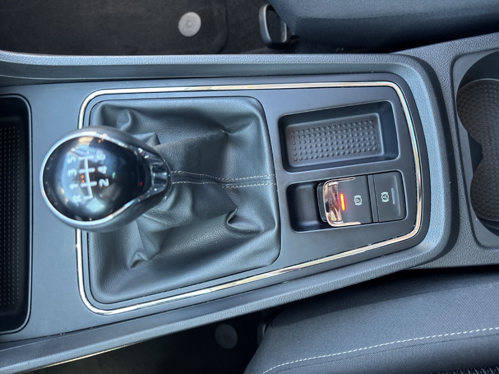 Fahrzeugabbildung SEAT Leon 1.2 TSI Style Winterpaket Bluetooth