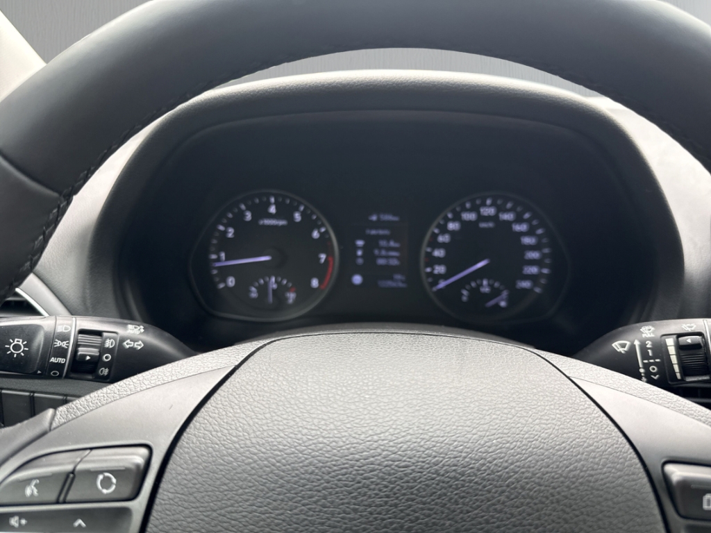 Fahrzeugabbildung Hyundai i30 1.4 T-GDI YES! Plus Navi LED Mehrzonenklima PDC
