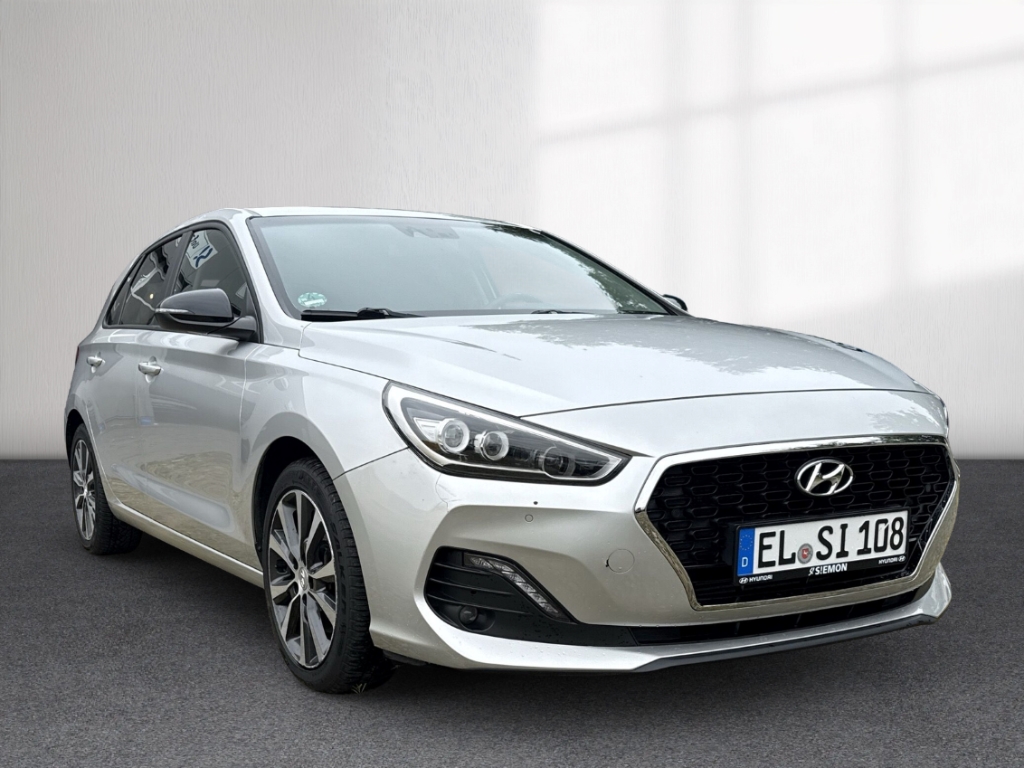 Fahrzeugabbildung Hyundai i30 1.4 T-GDI YES! Plus Navi LED Mehrzonenklima PDC