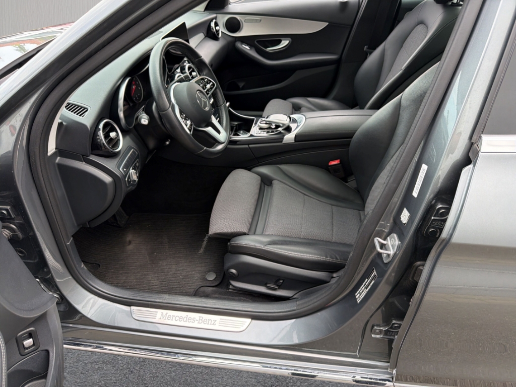 Fahrzeugabbildung Mercedes-Benz C 180 T CGI 9G Avantgarde AHK Nav Pano Temp RKam