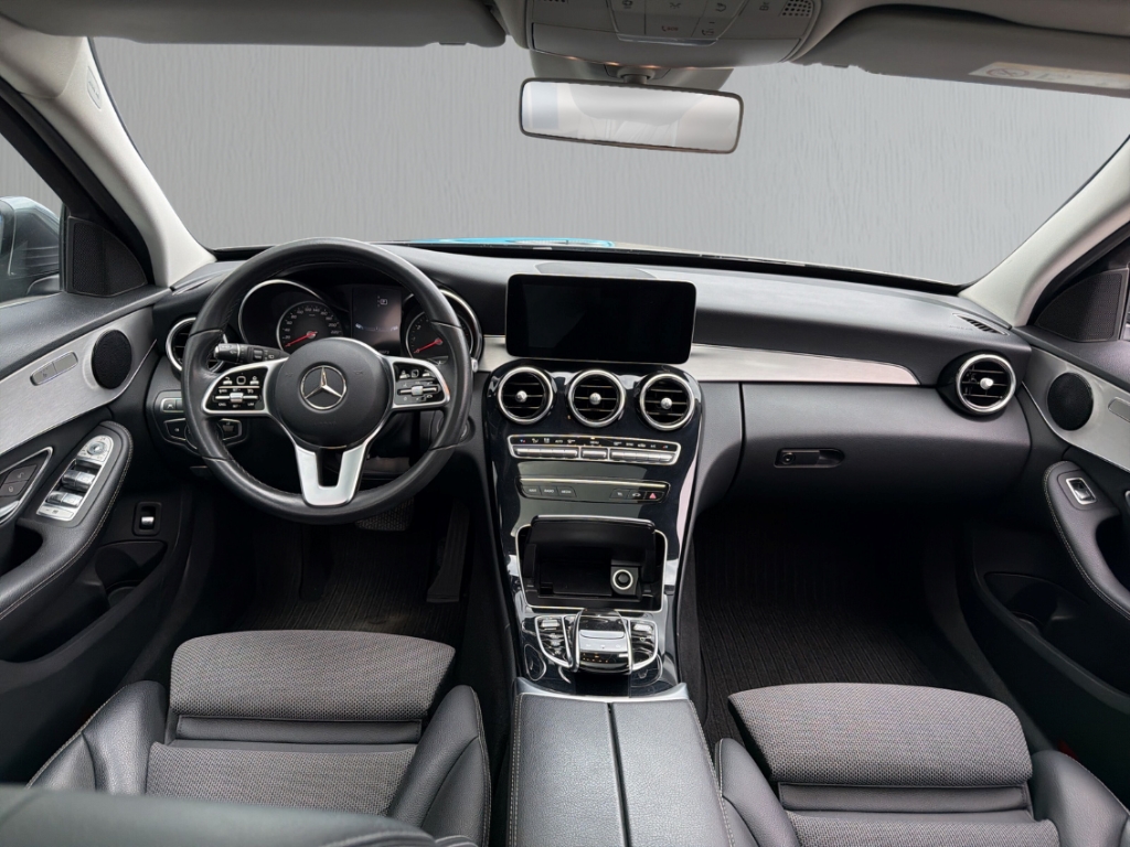Fahrzeugabbildung Mercedes-Benz C 180 T CGI 9G Avantgarde AHK Nav Pano Temp RKam