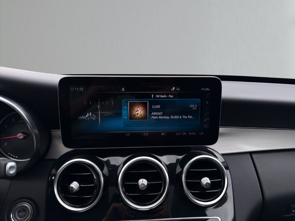 Fahrzeugabbildung Mercedes-Benz C 180 T CGI 9G Avantgarde AHK Nav Pano Temp RKam