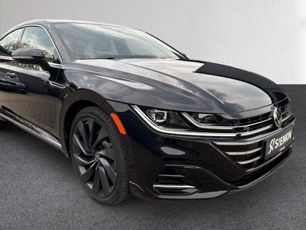 Fahrzeugabbildung Volkswagen Arteon 2.0 FSI 4M DSG R-Line IQLight Nav ACC SHZ