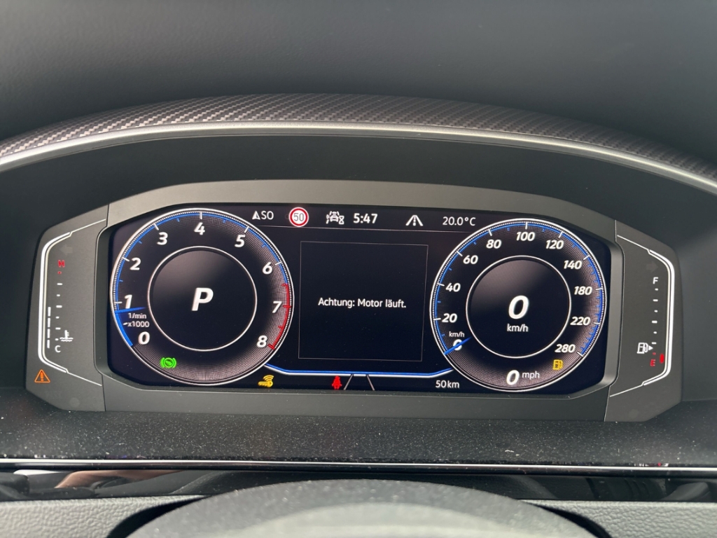 Fahrzeugabbildung Volkswagen Arteon 2.0 FSI 4M DSG R-Line IQLight Nav ACC SHZ
