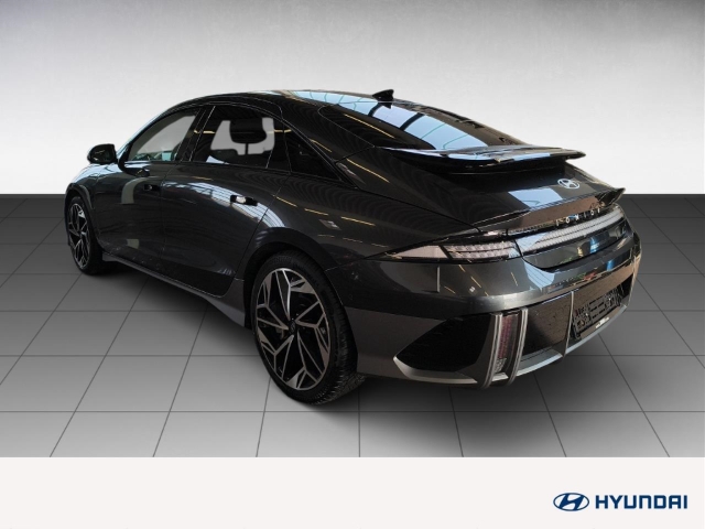 Fahrzeugabbildung Hyundai IONIQ 6 77,4kWh 4WD UNIQ 20LM HUD Navi Digitales Cockpit Memory Sitze Soundsystem