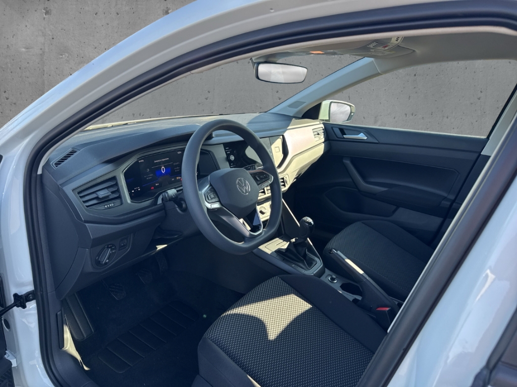 Fahrzeugabbildung Volkswagen Polo VI 1.0 LED SHZ PDC Klima Apple CarPlay eFH