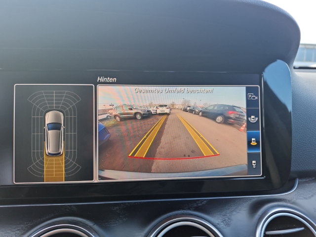 Fahrzeugabbildung Mercedes-Benz E 300 d T Avantgarde Navi LED AHK eSitze eHKL RKam