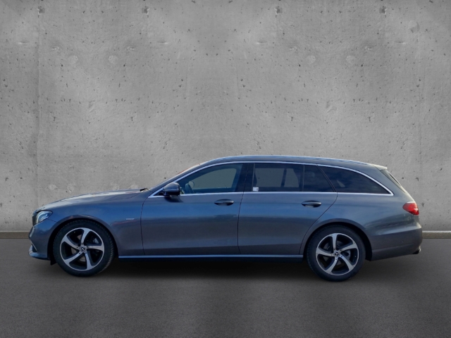Fahrzeugabbildung Mercedes-Benz E 300 d T Avantgarde Navi LED AHK eSitze eHKL RKam