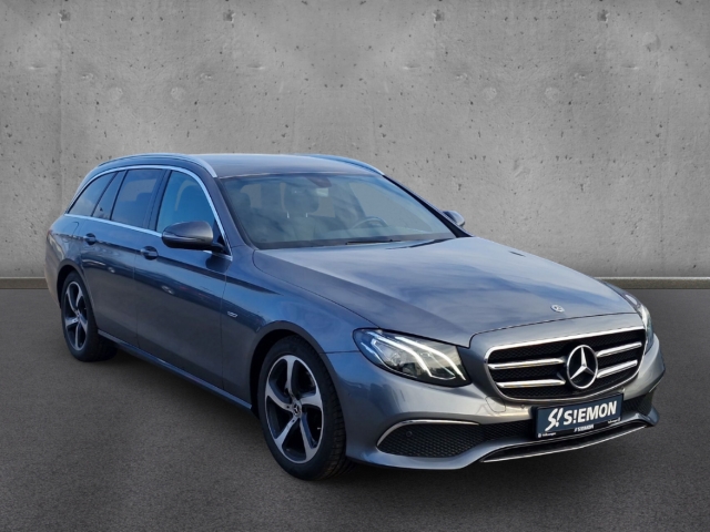 Fahrzeugabbildung Mercedes-Benz E 300 d T Avantgarde Navi LED AHK eSitze eHKL RKam