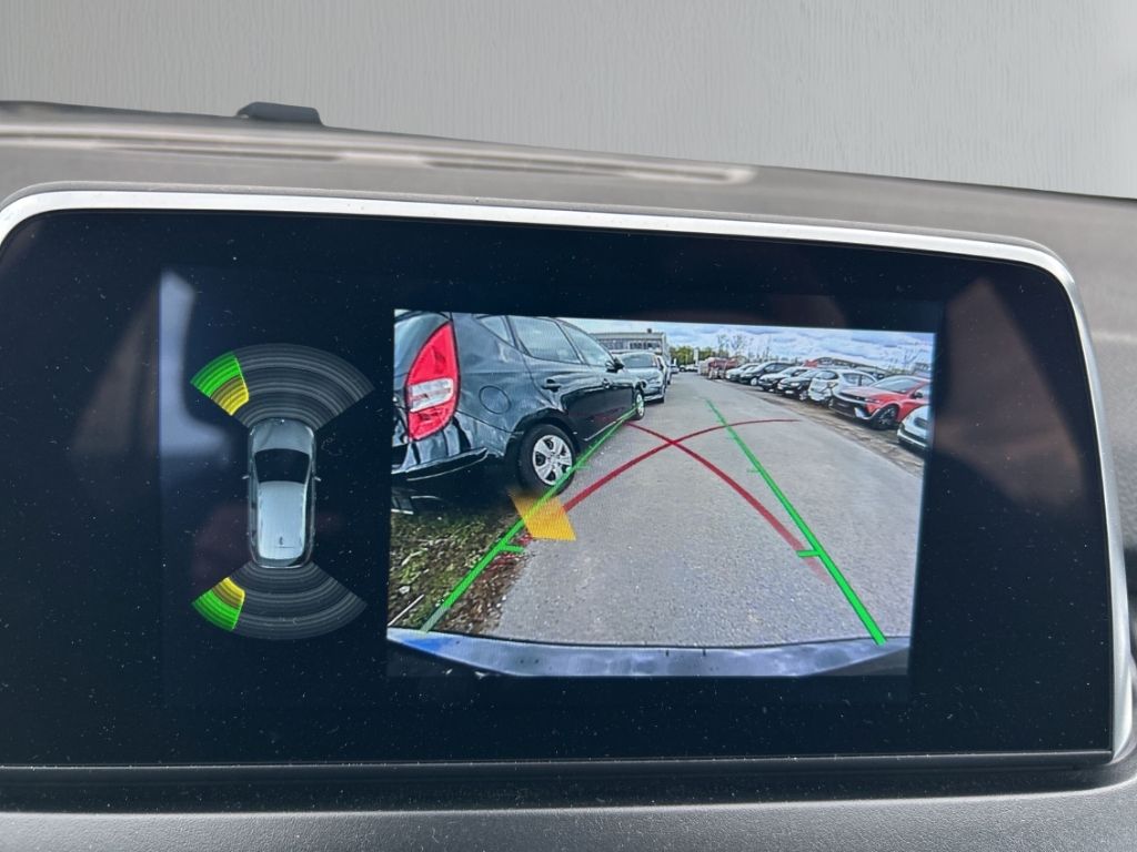 Fahrzeugabbildung BMW 218 d Active Tourer Advantage Navi LED eHKL RKam SHZ PDC