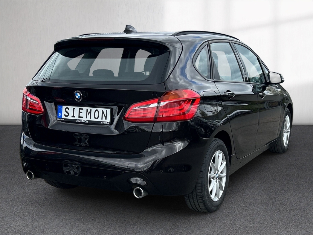 Fahrzeugabbildung BMW 218 d Active Tourer Advantage Navi LED eHKL RKam SHZ PDC
