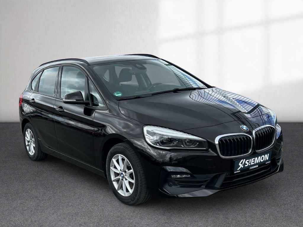 Fahrzeugabbildung BMW 218 d Active Tourer Advantage Navi LED eHKL RKam SHZ PDC
