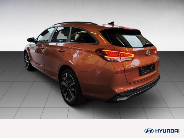Fahrzeugabbildung Hyundai i30 FL Kombi 1.5 T-GDI DCT Advantage Plus-Paket MY25 Navi Digitales Cockpit LED ACC
