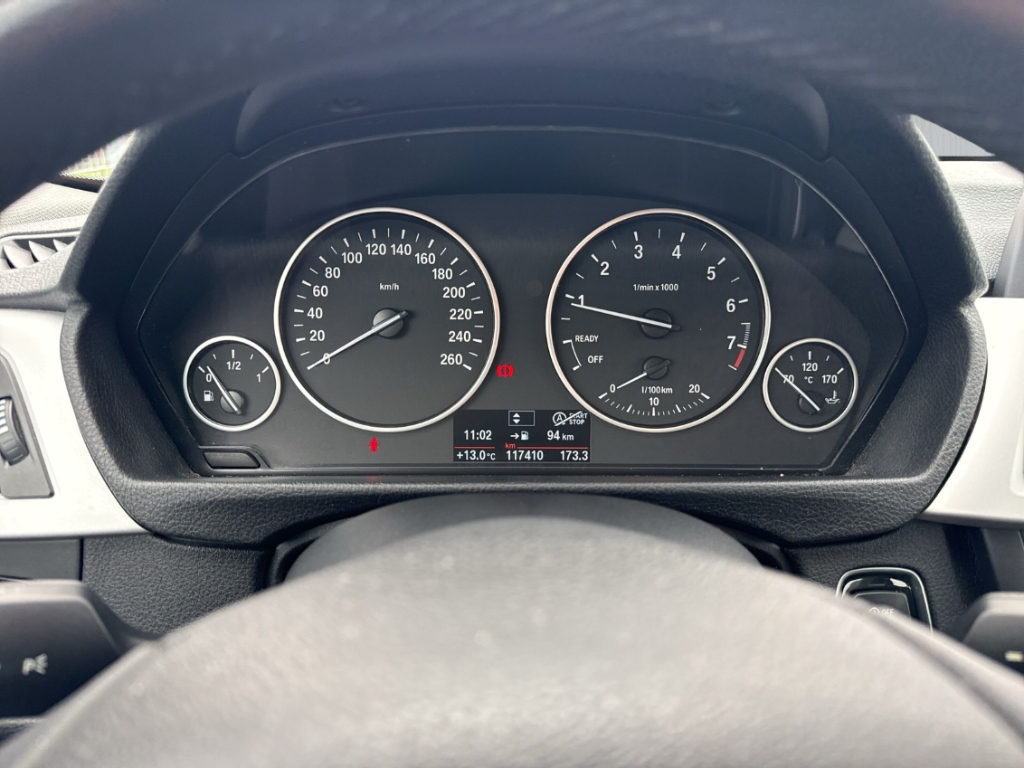 Fahrzeugabbildung BMW 316 i Limousine Klimaauto BT PDC SHZ 18LM Gewerbe