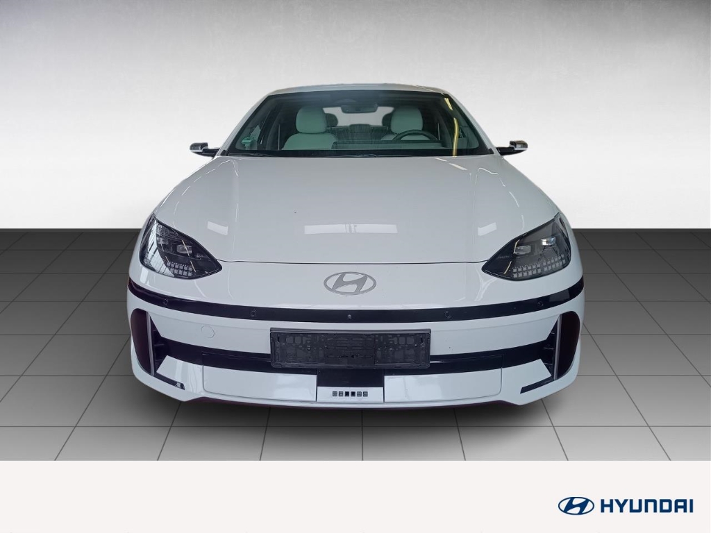 Fahrzeugabbildung Hyundai IONIQ 6 77,4kWh 2WD UNIQ Digi-Spiegel 20LM HUD Navi Digitales Cockpit Memory Sitze Soundsystem