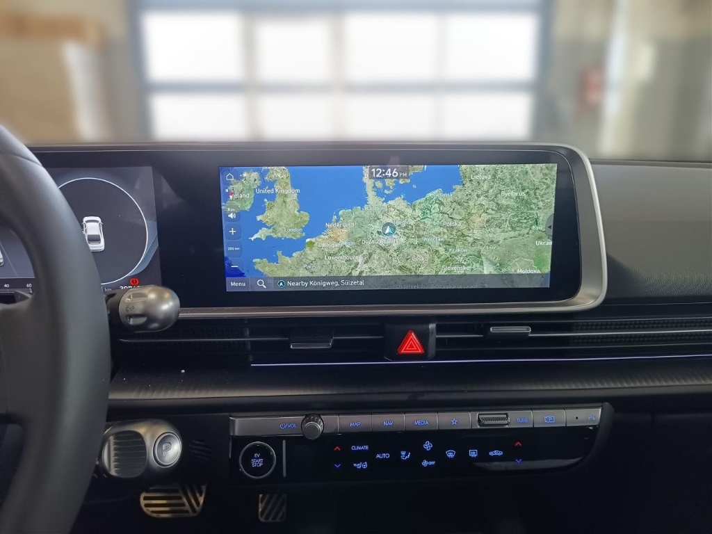 Fahrzeugabbildung Hyundai IONIQ 6 77,4kWh 4WD UNIQ HUD Navi Digitales Cockpit Memory Sitze Soundsystem Bose