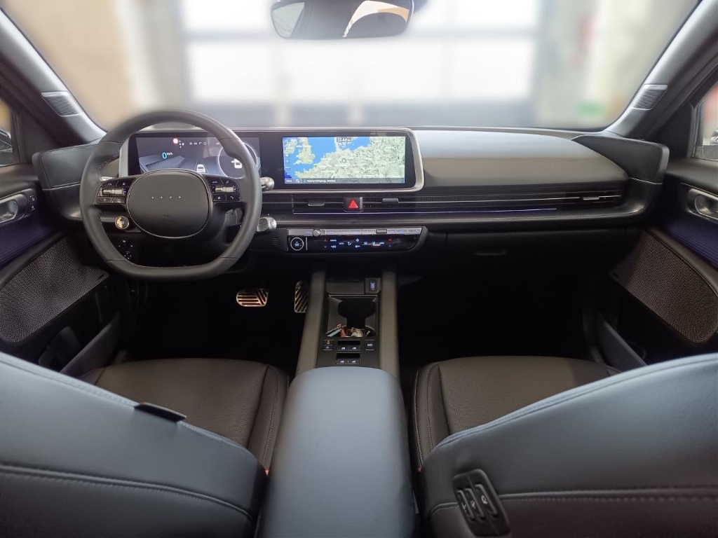 Fahrzeugabbildung Hyundai IONIQ 6 77,4kWh 4WD UNIQ HUD Navi Digitales Cockpit Memory Sitze Soundsystem Bose