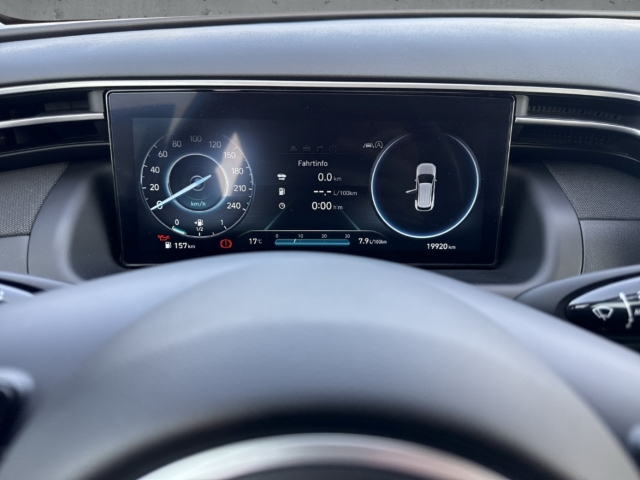 Fahrzeugabbildung Hyundai TUCSON 1.6 T-GDi MT 2WD Select Navi LED Funktions-P. Digitales Cockpit Apple CarPlay