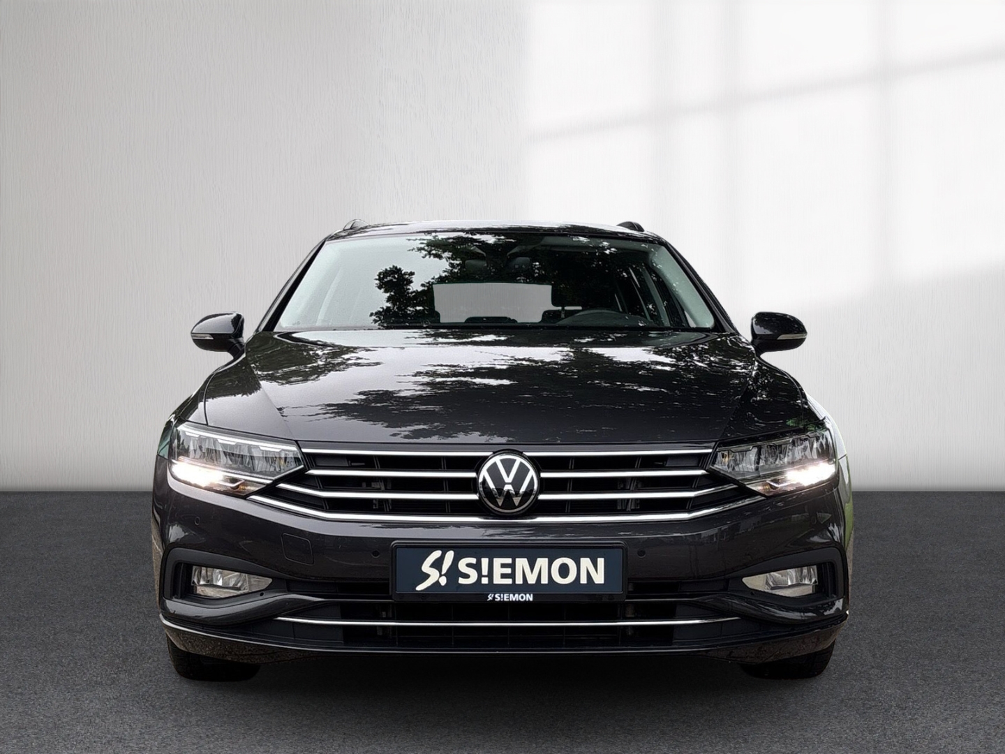 Fahrzeugabbildung Volkswagen Passat 1.5 TSI DSG Business AHK SHZ LED NAV