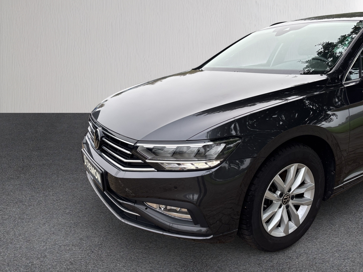 Fahrzeugabbildung Volkswagen Passat 1.5 TSI DSG Business AHK SHZ LED NAV