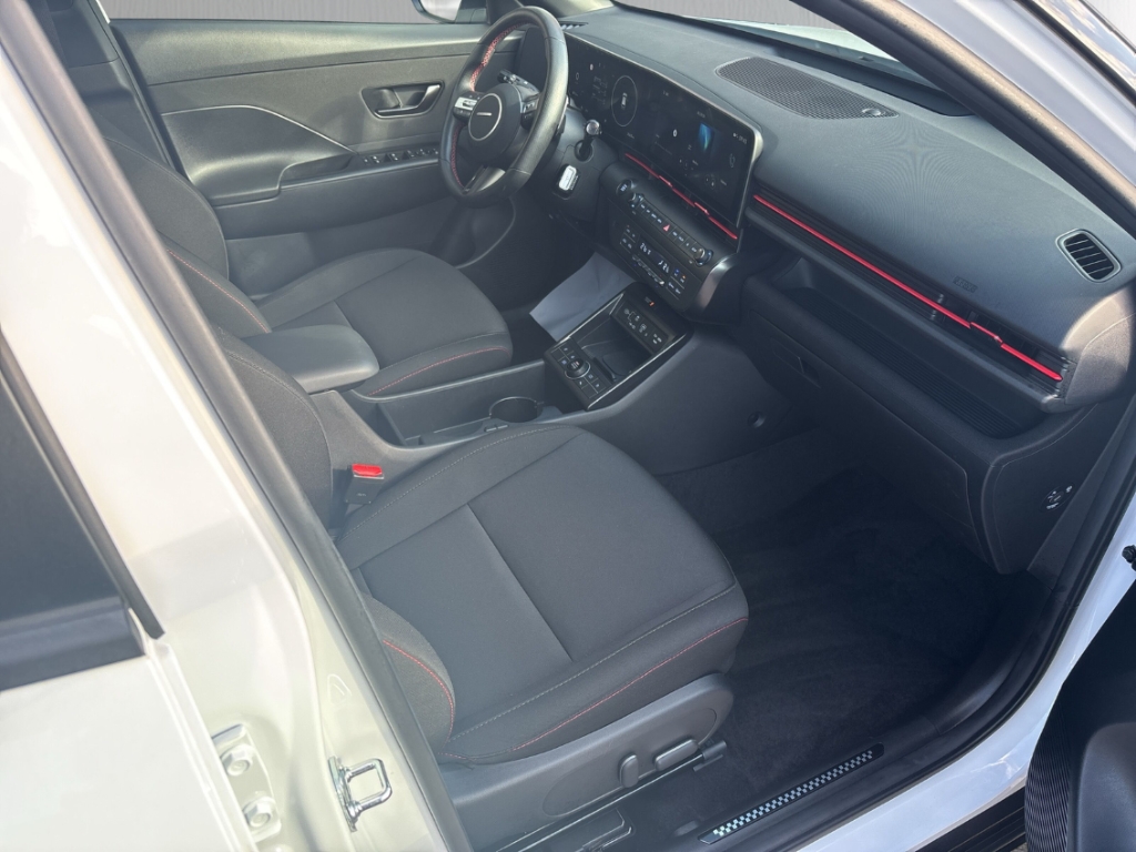 Fahrzeugabbildung Hyundai KONA SX2 1.6 T-GDI DCT 2WD N-LINE Dachlackierung Navi Digitales Cockpit