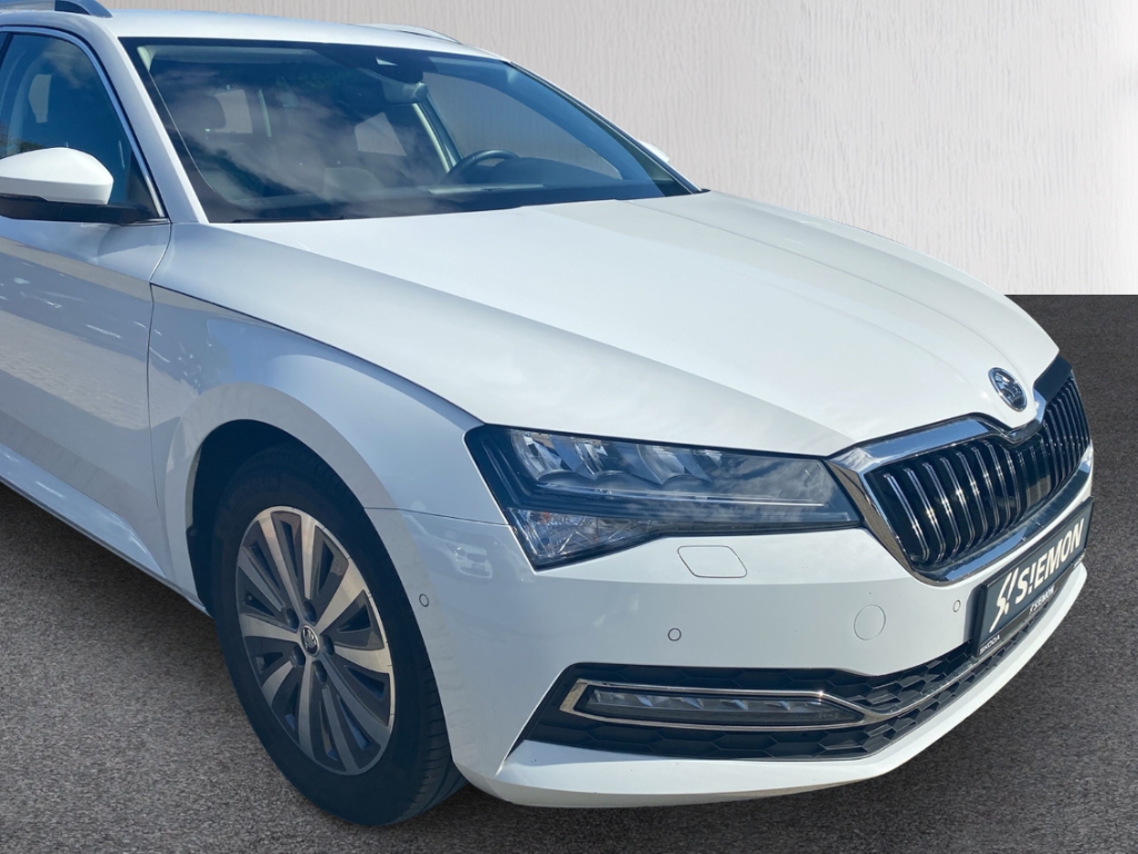 Fahrzeugabbildung SKODA Superb Combi 1.5 TSI Style LED AHK 360° StHzg ACC Navi SHZ