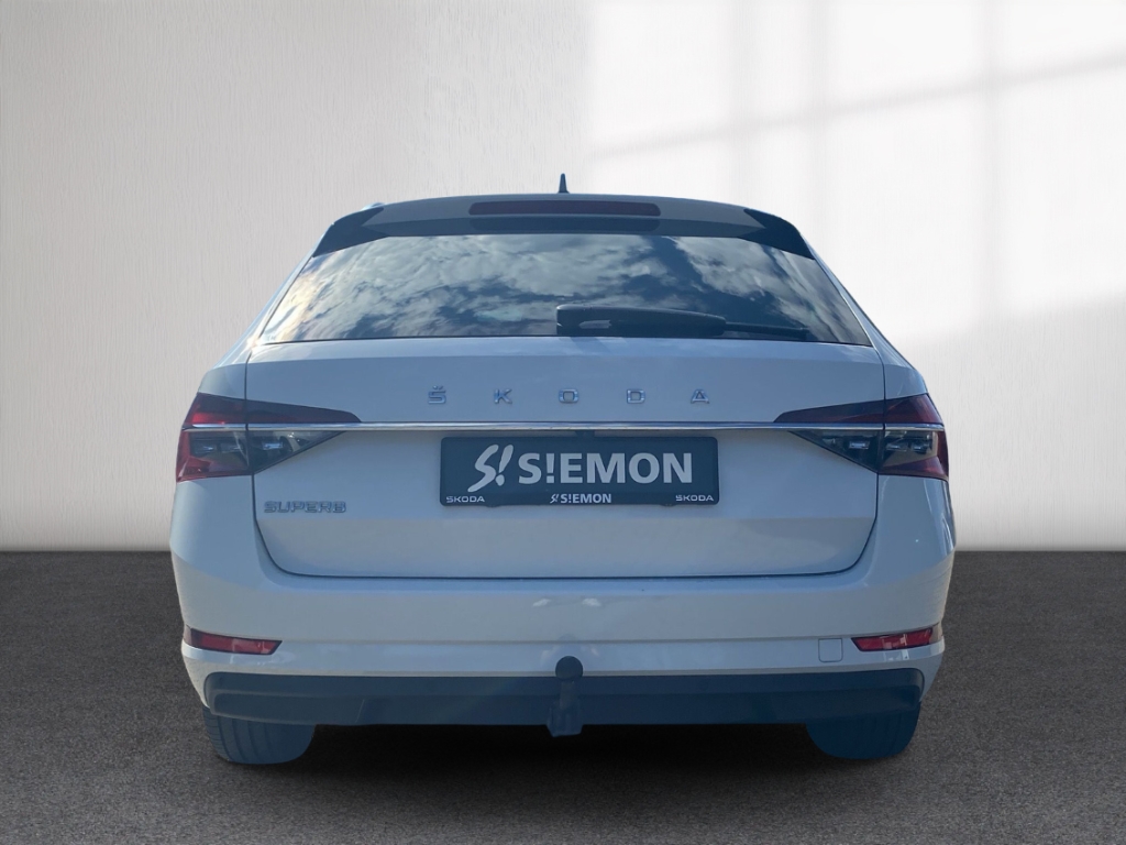 Fahrzeugabbildung SKODA Superb Combi 1.5 TSI Style LED AHK 360° StHzg ACC Navi SHZ