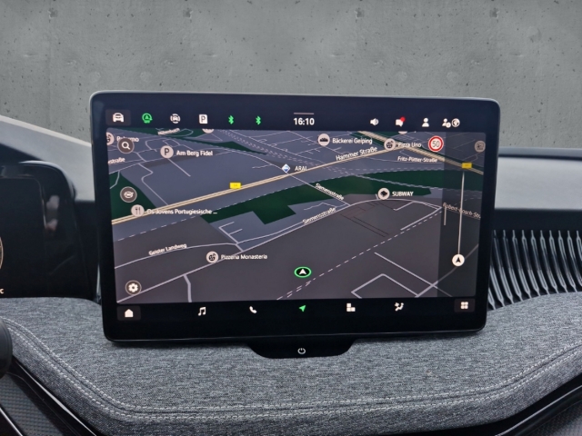 Fahrzeugabbildung SKODA Superb Combi TDI DSG Selection AHK MatrLED R-Kam