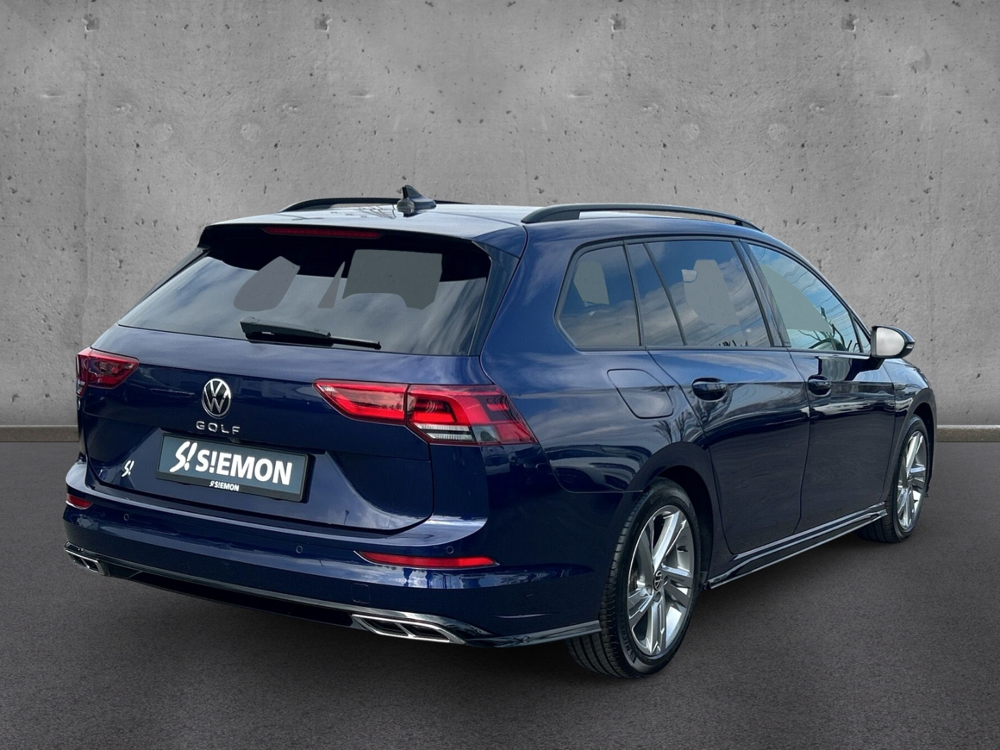 Fahrzeugabbildung Volkswagen Golf VIII Variant R-Line DSG AHK NAV ACC KLIMA