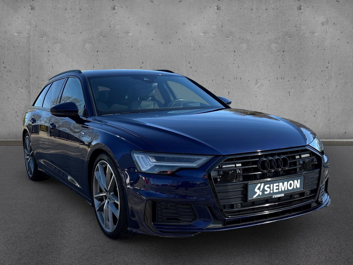 Fahrzeugabbildung Audi A6 Avant Quattro 50 TDI Auto. S-LINE SHZ RFK AHK StandHZ